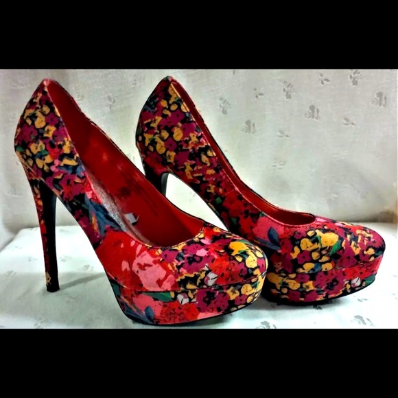 Xhilaration red floral platform stiletto - Picture 3 of 12